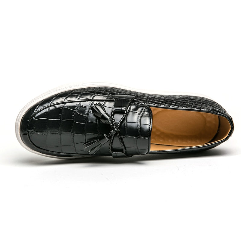 mocassim zara tratorado, sapato mocassim couro, homem de mocassim, mocassins homem, sapato camocim masculino, mocassim masculino acostamento, mocassim acostamento masculino, mocassim masculino infantil preto, sapato mocassim masculino pegada